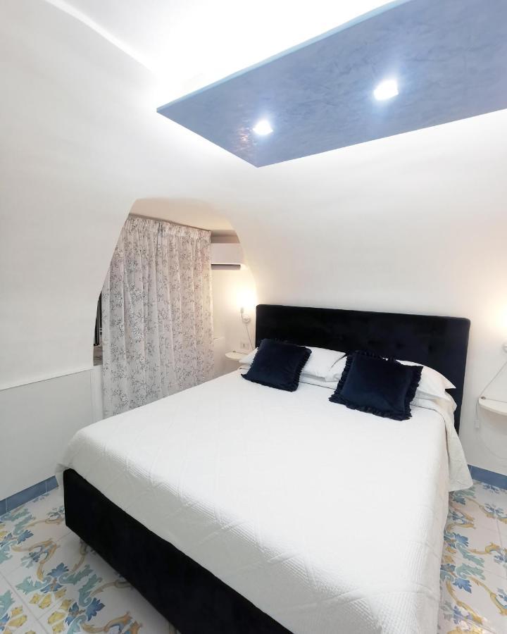 Domus Myosotis Apartment Napoli Exterior photo